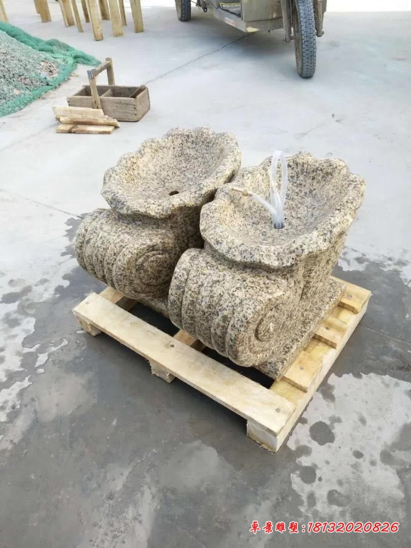 花岗岩喷水海螺石雕