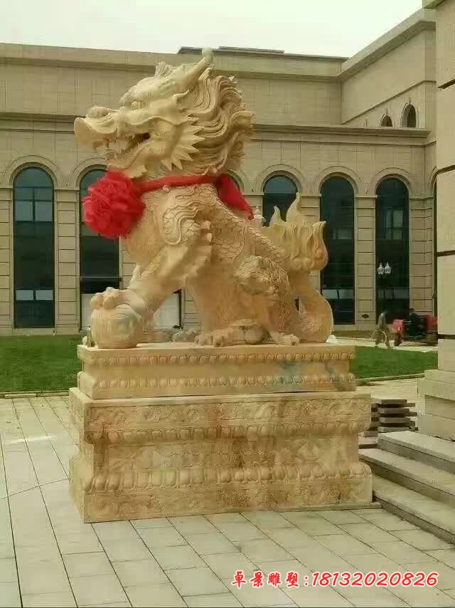企业门口镇宅踩球麒麟石雕