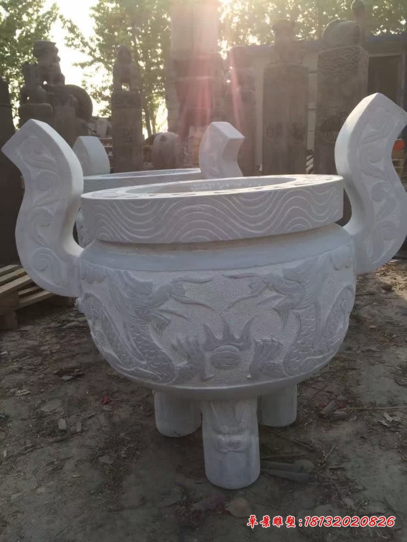 双龙戏珠圆香炉石雕