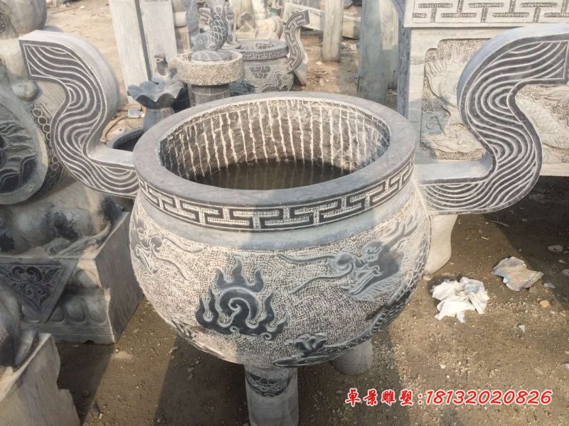 寺庙佛堂三足圆香炉石雕