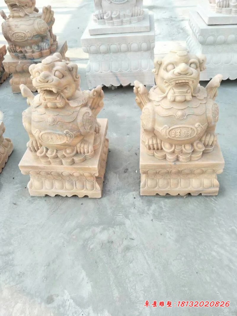 晚霞红旺财貔貅石雕