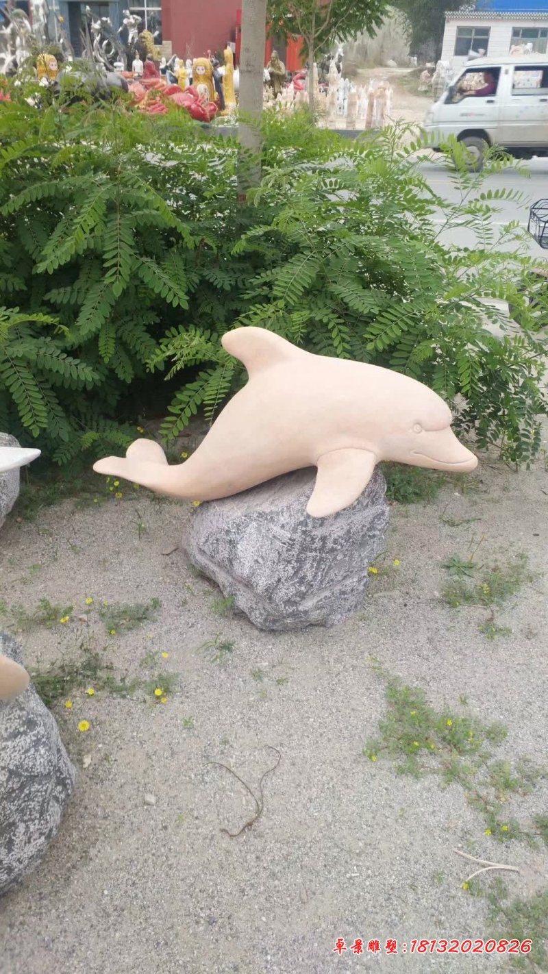 晚霞红小海豚石雕