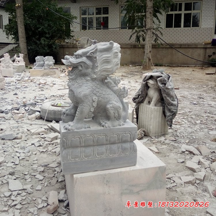 大理石小麒麟石雕 