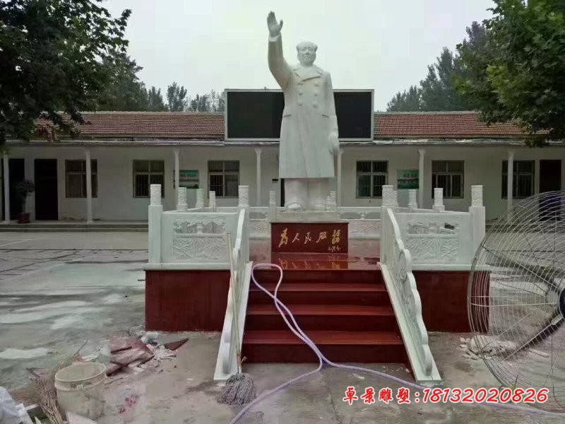 汉白玉升旗台毛泽东挥手雕塑