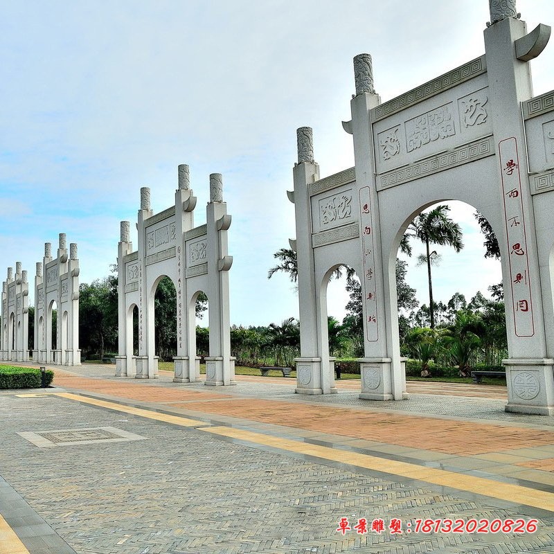 景区石牌坊三门牌坊石雕 