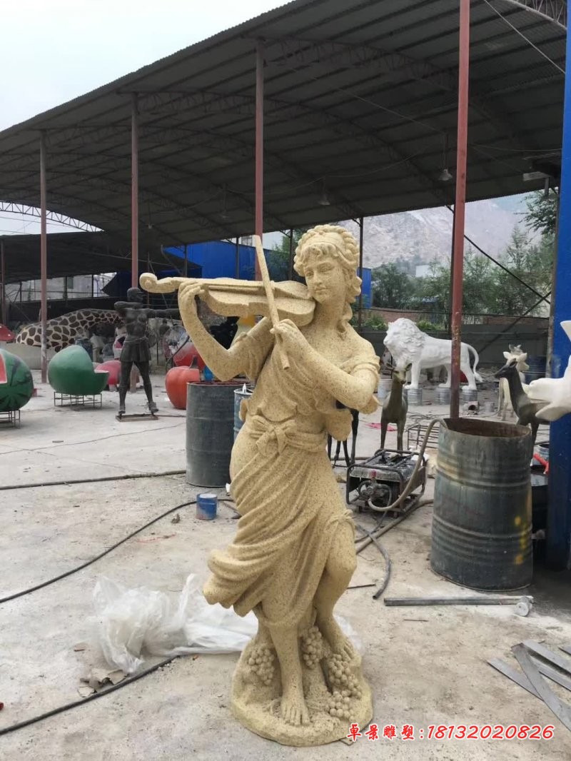 拉小提琴西方人物石雕