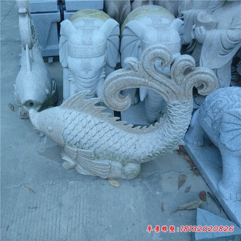鲤鱼喷泉石雕公园景观雕塑