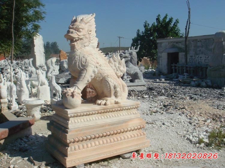 晚霞红踩球麒麟石雕 古代镇宅神兽石雕 