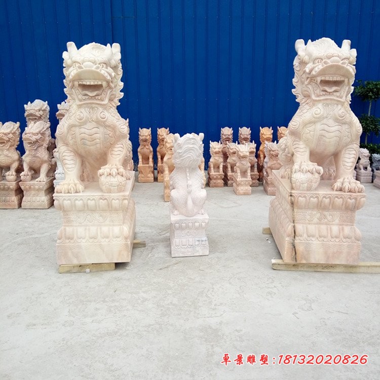 晚霞红蹲坐的踩球麒麟石雕 (1)[1]