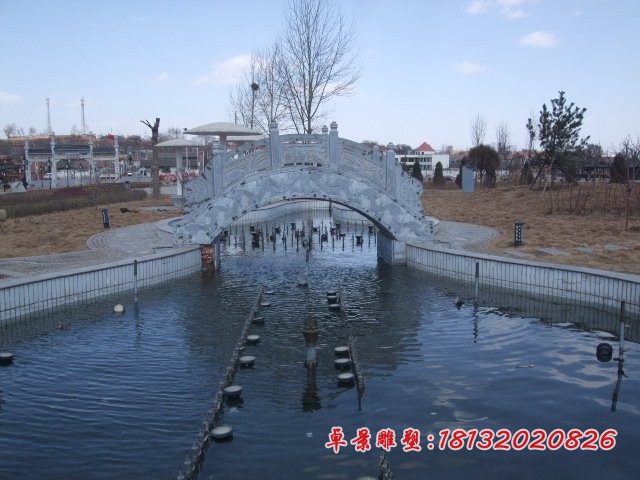 青石小桥雕塑公园拱桥石雕 