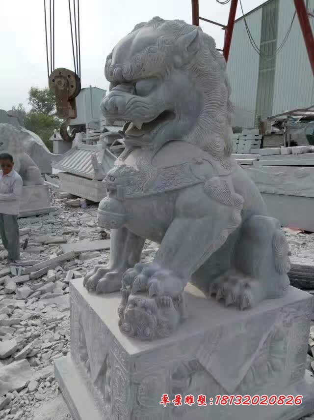 寺庙石狮子雕塑 