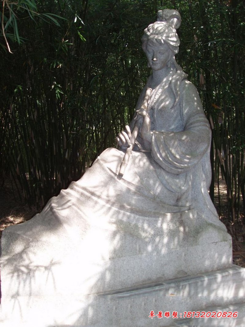 吹笛子的古代女孩石雕  大理石人物雕塑