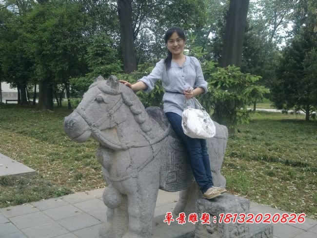 大理石抽象马 动物石雕