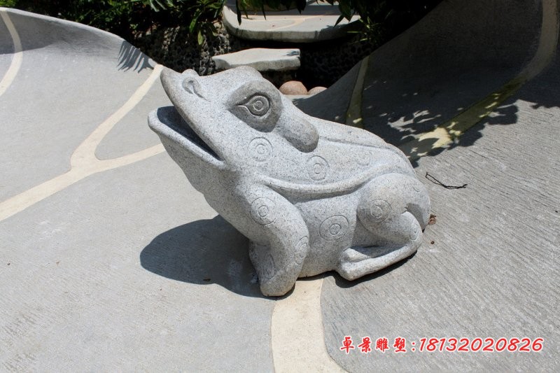 大理石喷水青蛙 公园动物石雕