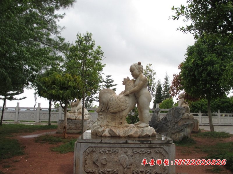 十二生肖动物和小娃娃石雕 公园景观石雕