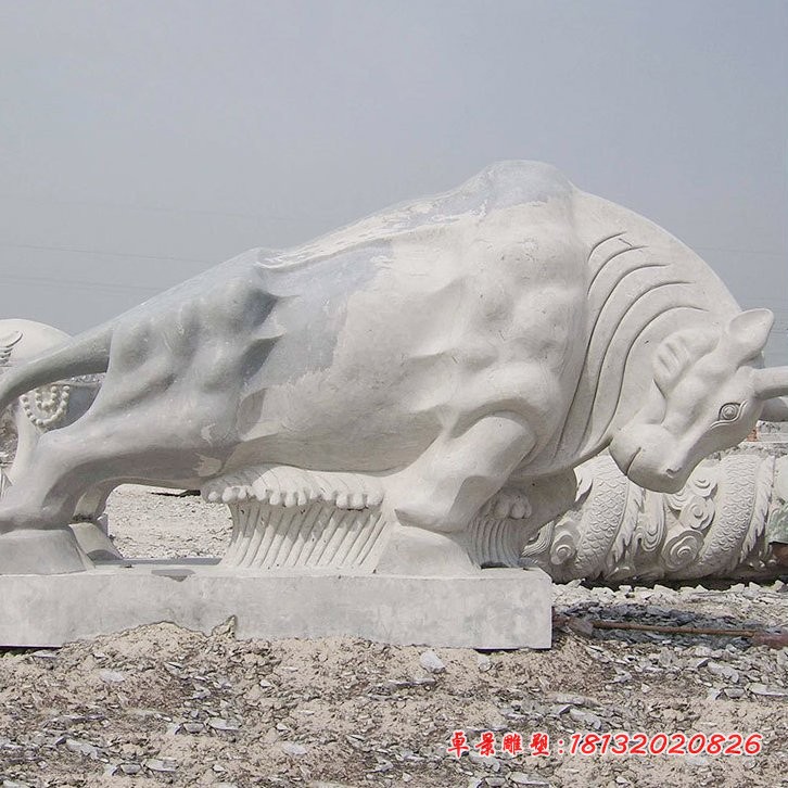拓荒牛石雕企业景观石雕