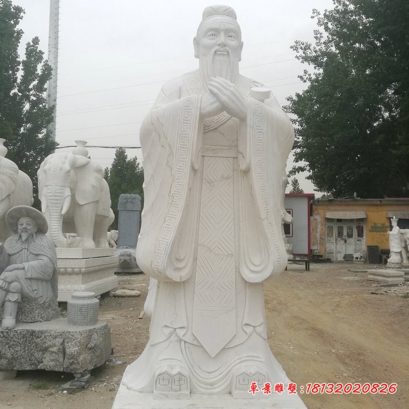 校园孔子石雕