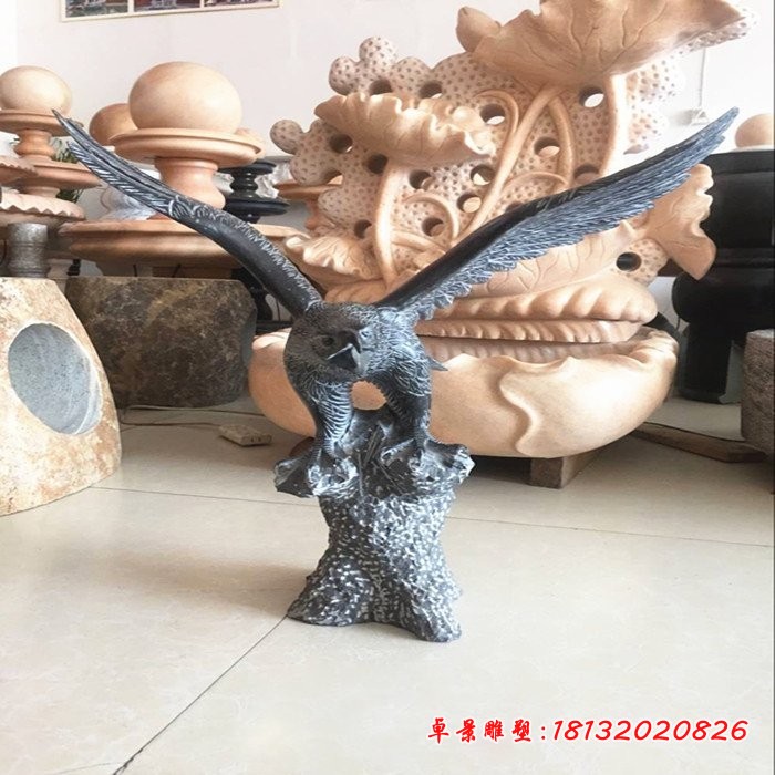雄鹰展翅石雕，老鹰石雕
