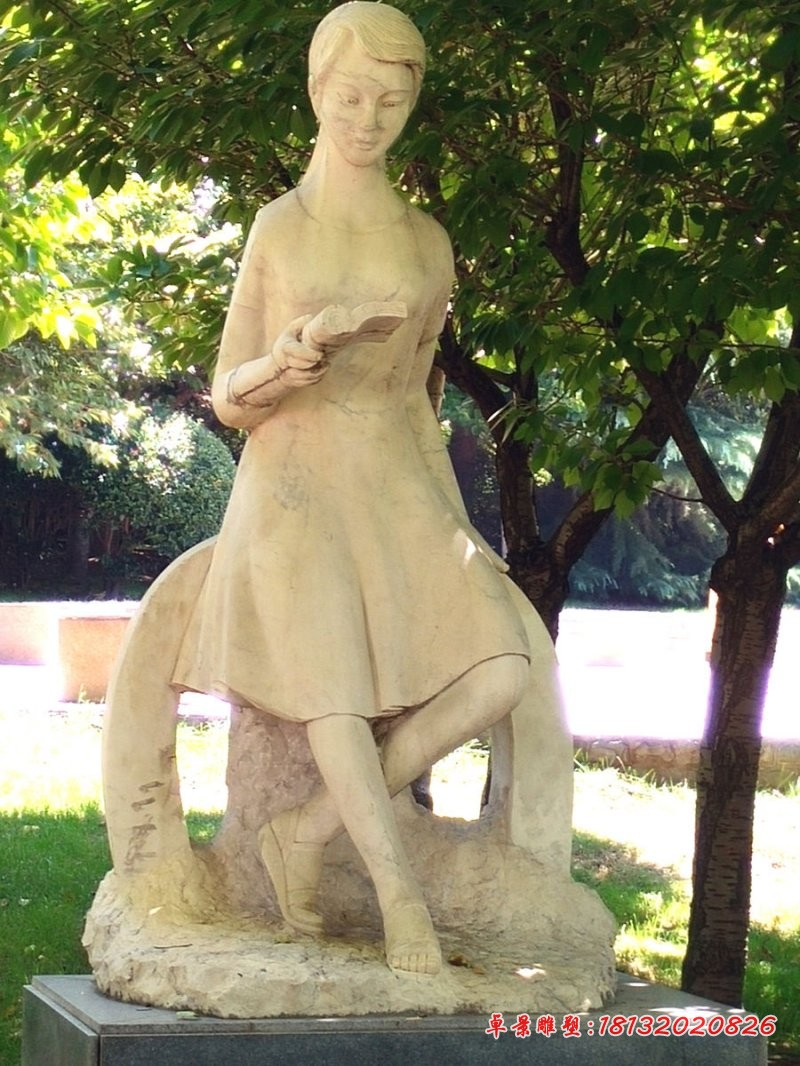 读书的学生石雕 学校人物石雕