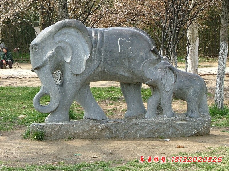 抽象母子象石雕，公园动物石雕