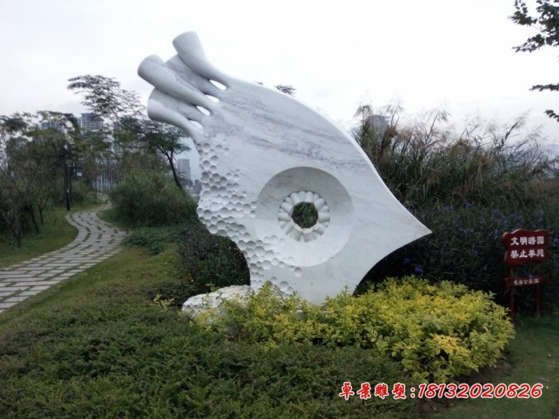 抽象鱼石雕，公园景观石雕