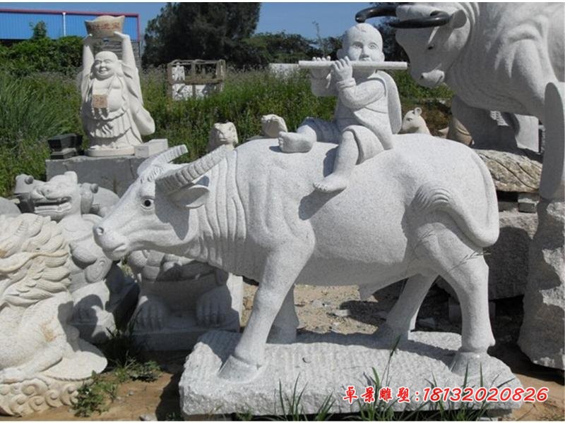 吹笛的牧童牛石雕，公园景观石雕