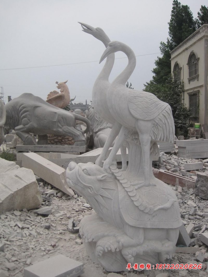 大理龙龟和丹顶鹤，公园动物石雕