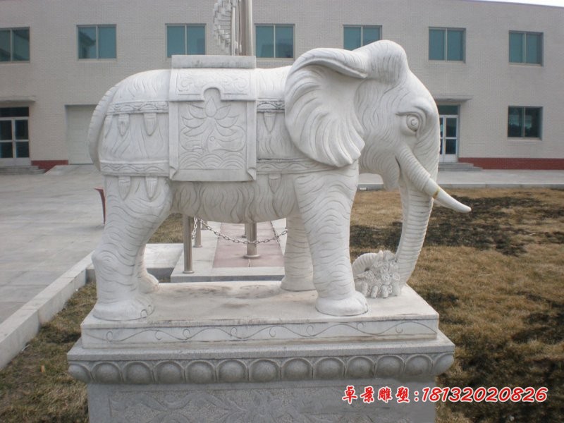 大象石雕，门口大象雕塑
