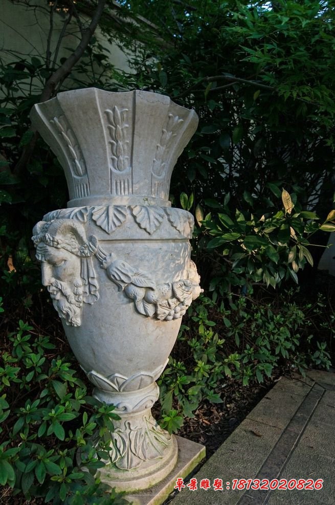 大型花瓶石雕，公园景观石雕