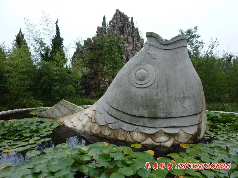 大型喷水鲤鱼石雕，园林景观石雕