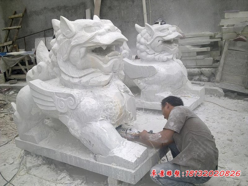 汉白玉貔貅石雕，门口貔貅雕塑