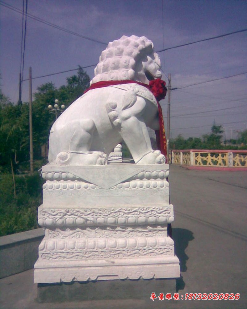 汉白玉狮子雕塑，门口石狮子