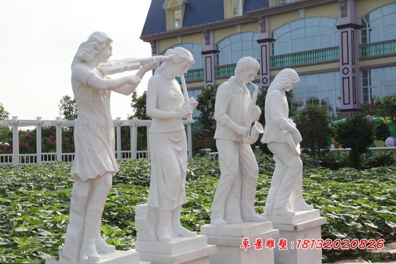 汉白玉演奏乐器的人物雕塑，公园景观石雕