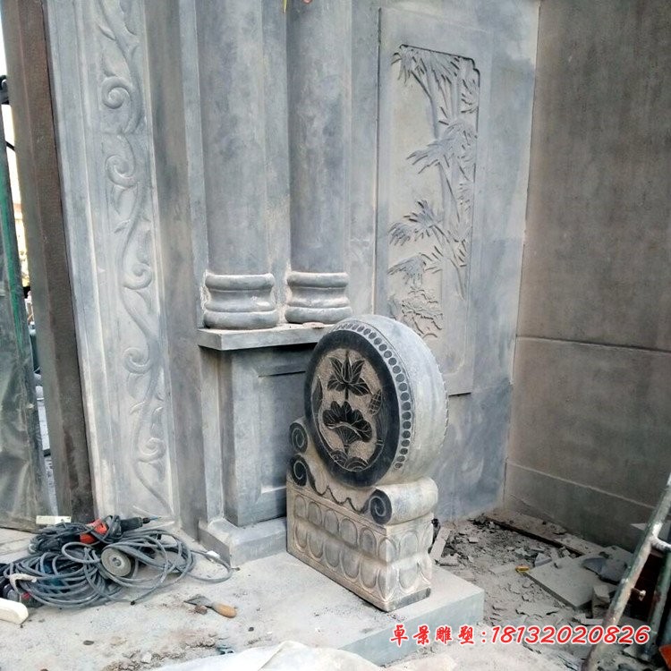 荷花浮雕门墩，青石仿古抱鼓石