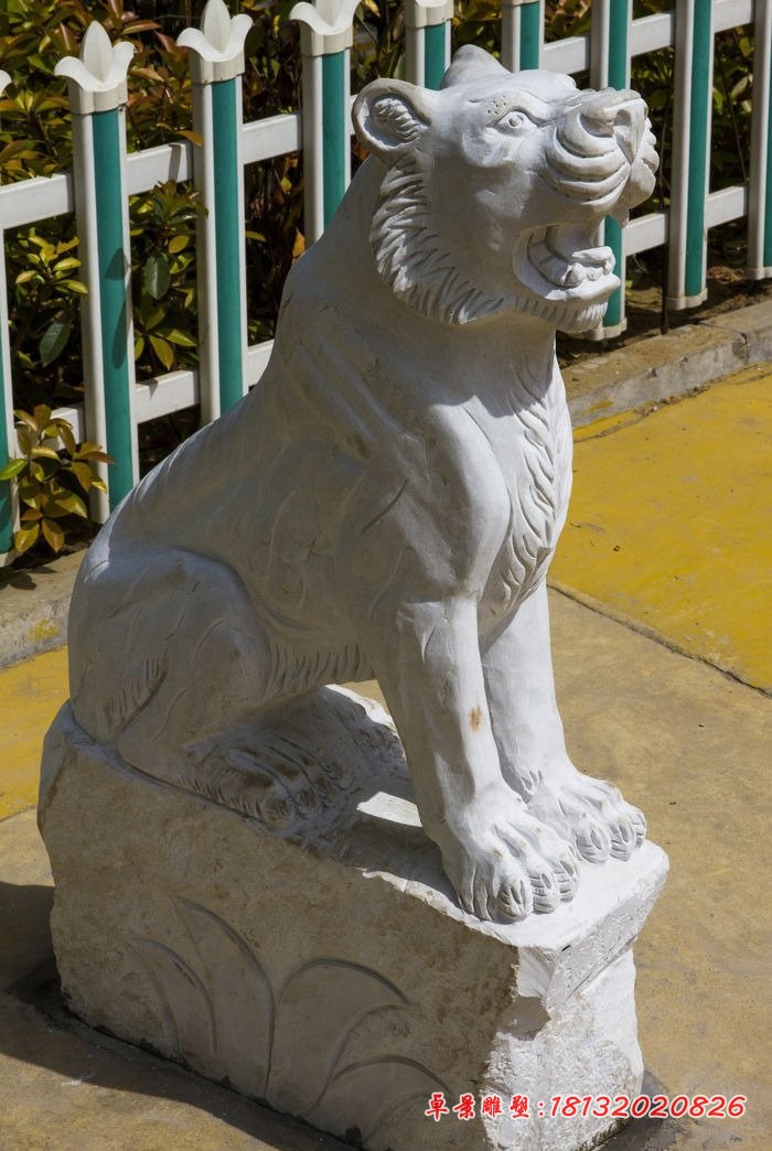 吼叫的老虎石雕，大理石动物石雕