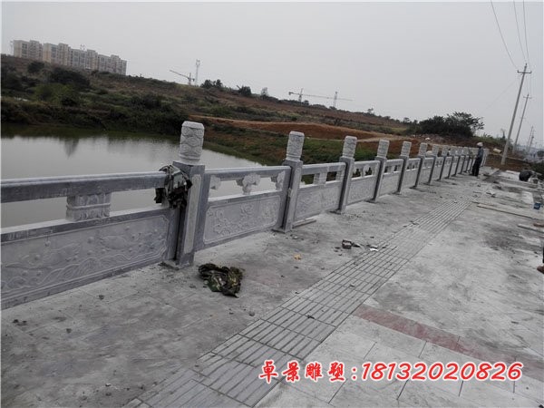 鲤鱼荷花浮雕栏板 河边石栏板 