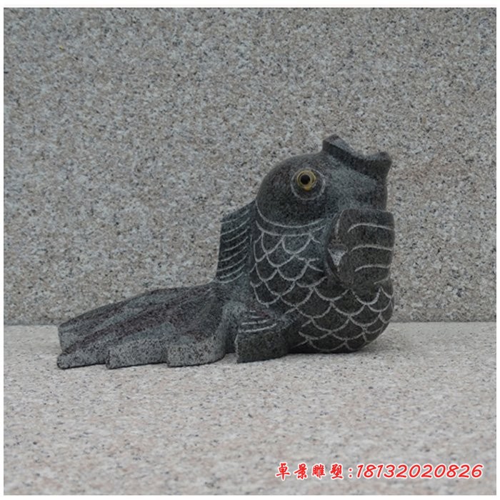 喷水的金鱼石雕，公园水景石雕