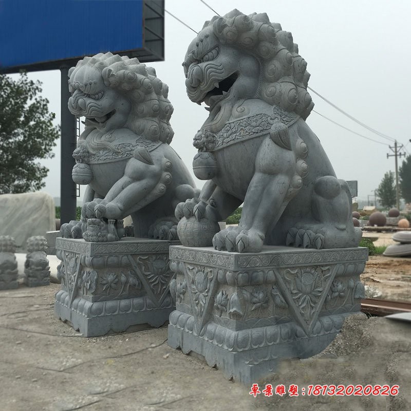 青石踩球狮子石雕，看门北京狮雕塑
