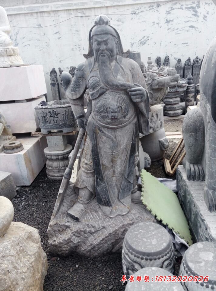 青石仿古捋胡须的关公 武财神石雕