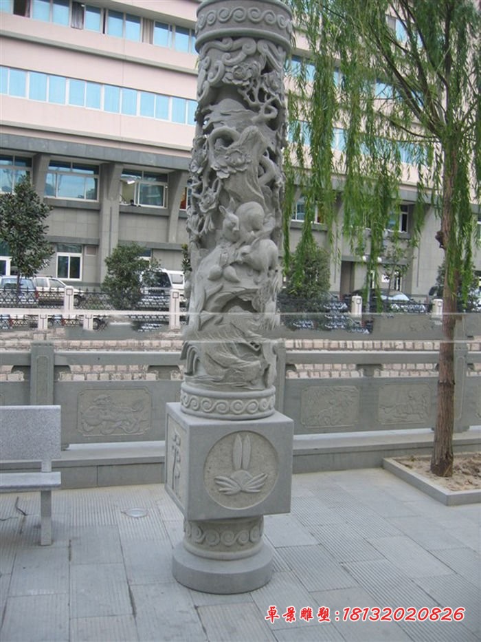 十二生肖浮雕石柱 道路景观石雕