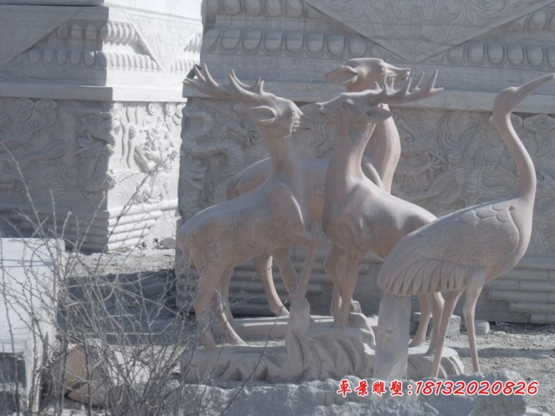 石雕鹿，晚霞红动物石雕