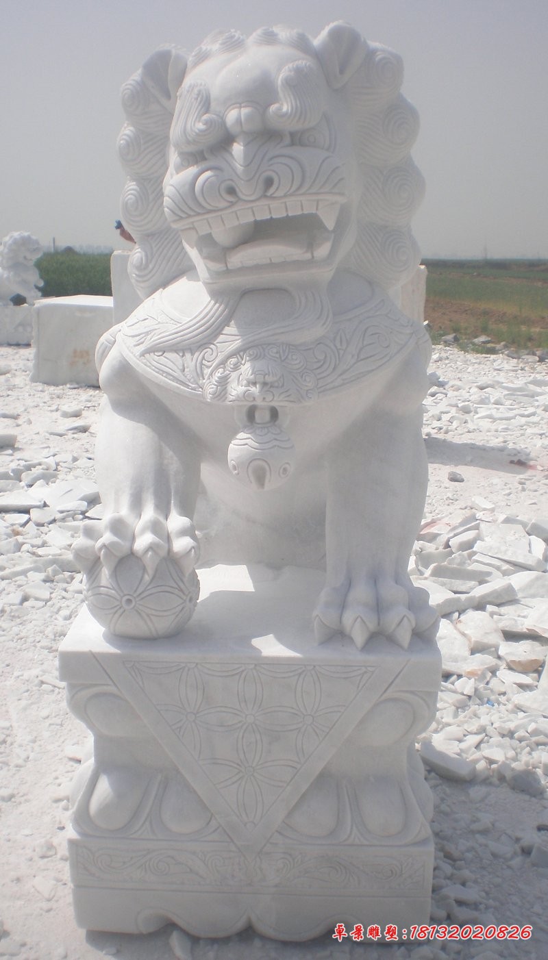 踩球北京狮石雕 汉白玉门口狮子雕塑 