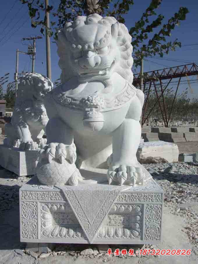 踩球北京狮石雕 汉白玉门口狮子雕塑 