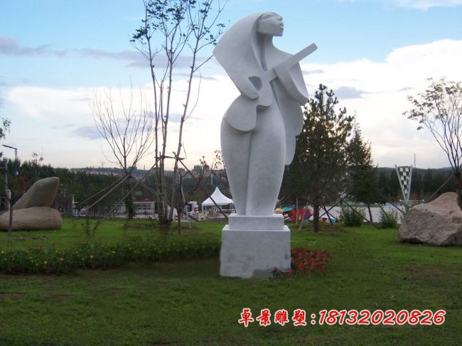 抽象弹琵琶唱歌的女孩石雕 公园人物石雕
