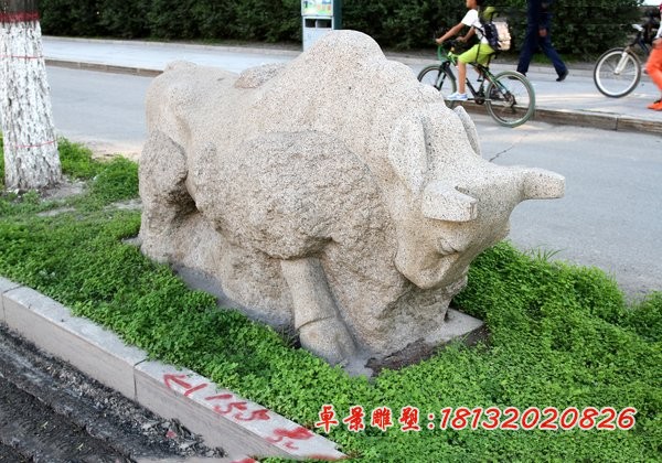 公园牛石雕大理石动物雕塑