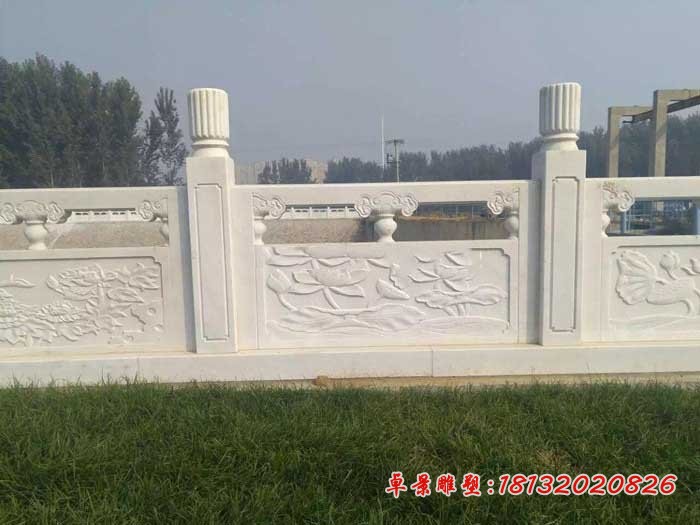汉白玉桥梁栏板 荷花浮雕石栏板