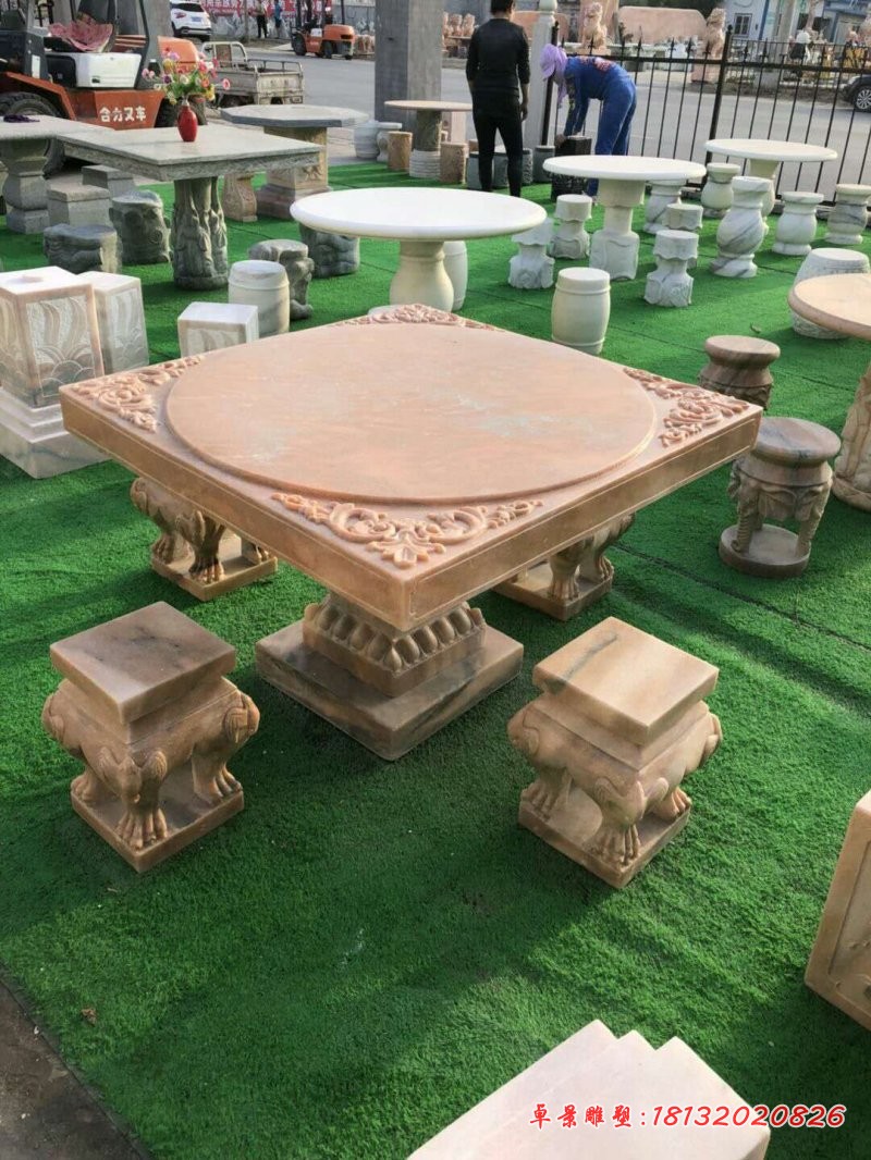 方桌方凳石雕，晚霞红桌椅 