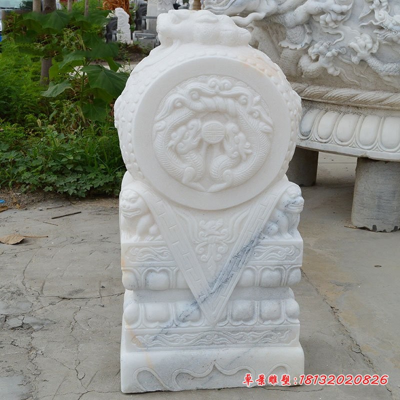 汉白玉抱鼓石，金蟾石雕门墩