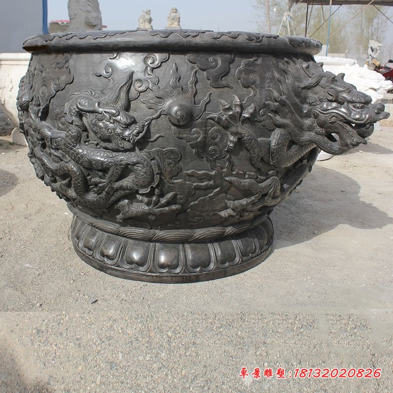 龙浮雕水盆，仿古石雕水缸 