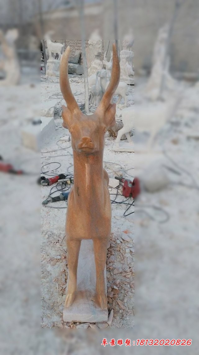 梅花鹿石雕，晚霞红小鹿石雕 